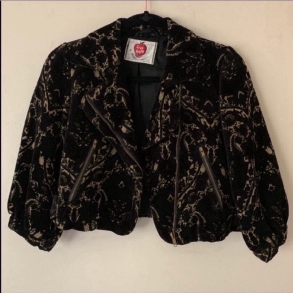 Free People Black Crop Jacket Size 4
